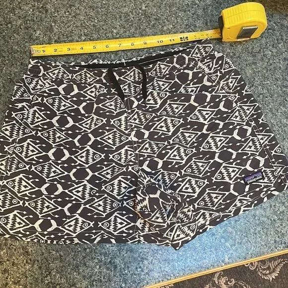Patagonia ikat fish print baggies. Small - Picture 3 of 9